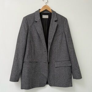 Everlane Gray Wool Herringbone Blazer with Tailored Cut